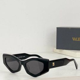 Picture of Valentino Sunglasses _SKUfw46772000fw